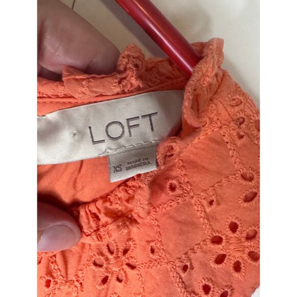Loft eyelet, peplum top Size XS - Picture 3 of 9